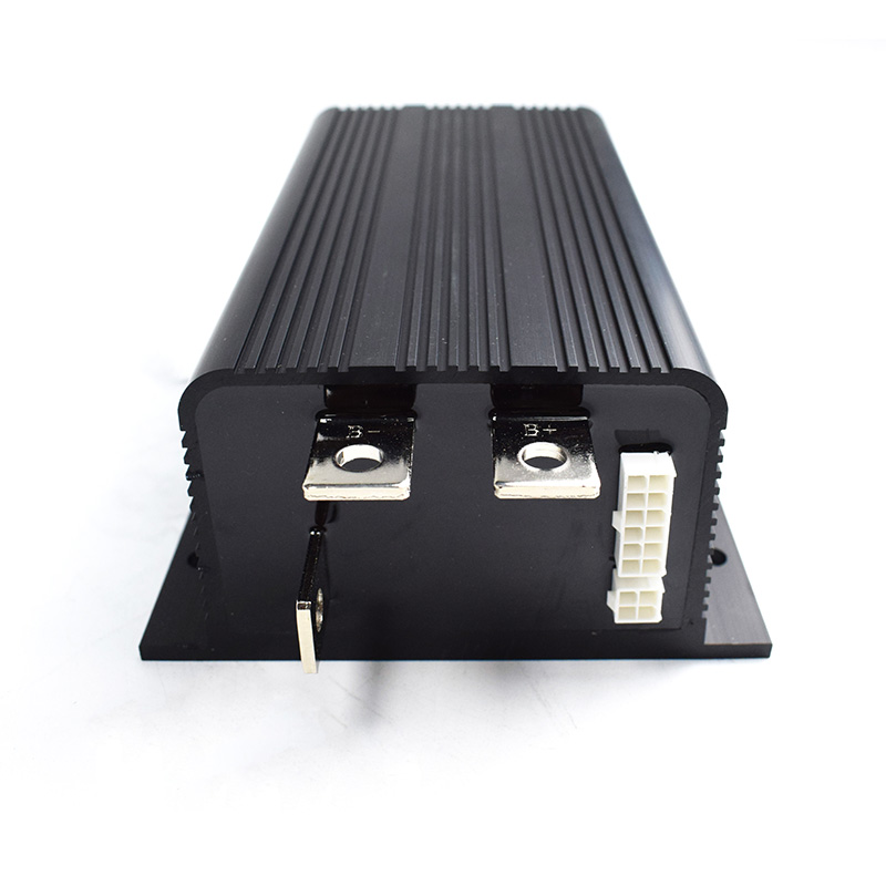 Hydraulic motor controller