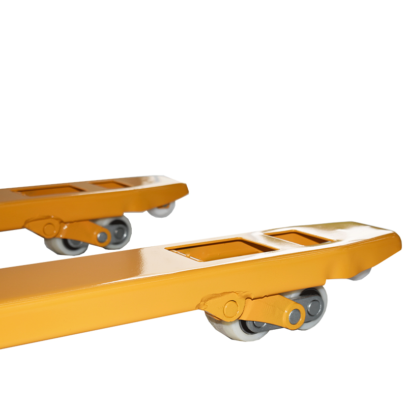 High load capacity manual pallet truck