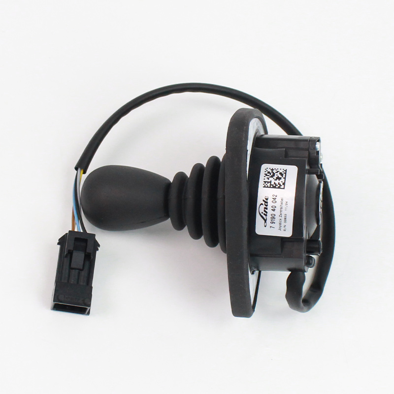 Forklift handle knob